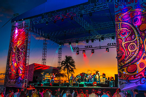 Performance: Vltava Beach